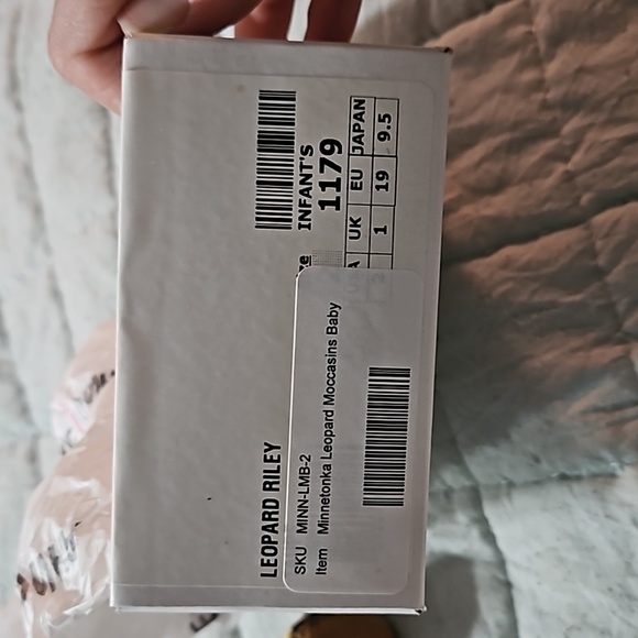 Minnetonka Leopard Riley Moccasins - Infant size 2 - Picture 4 of 4